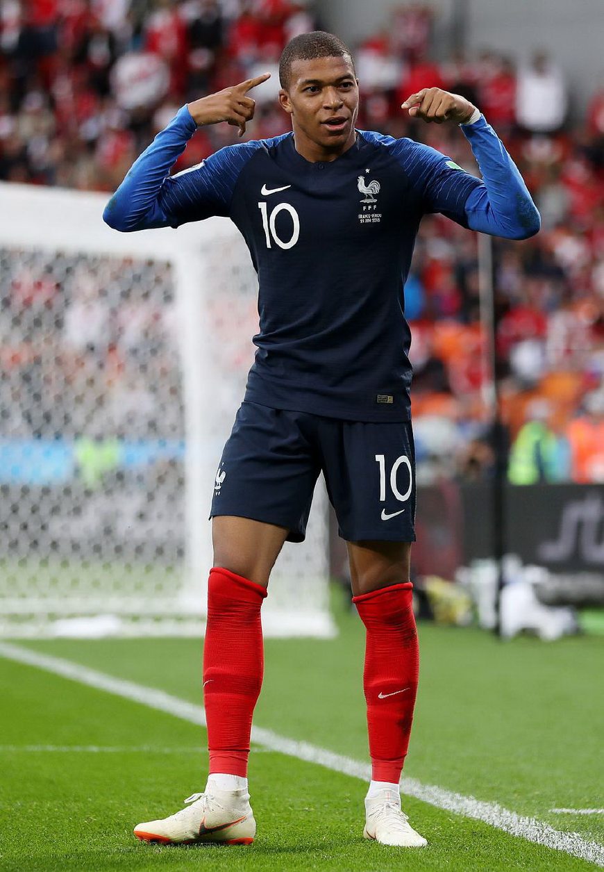 霍姆格伦单场20+命中率联盟第三，雷霆轻取太阳晋级杯赛四强（霍姆格伦砍下20+效率列联盟第三，雷霆轻取太阳挺进杯赛四强）