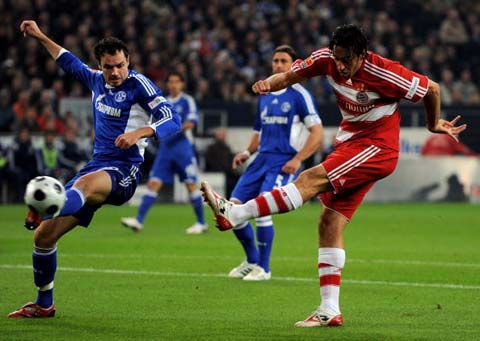 能否做到？拜仁有望成为首支欧冠客战巴黎取得三连胜的球队（拜仁冲击历史：有望成欧冠首支客场对巴黎实现三连胜的球队）