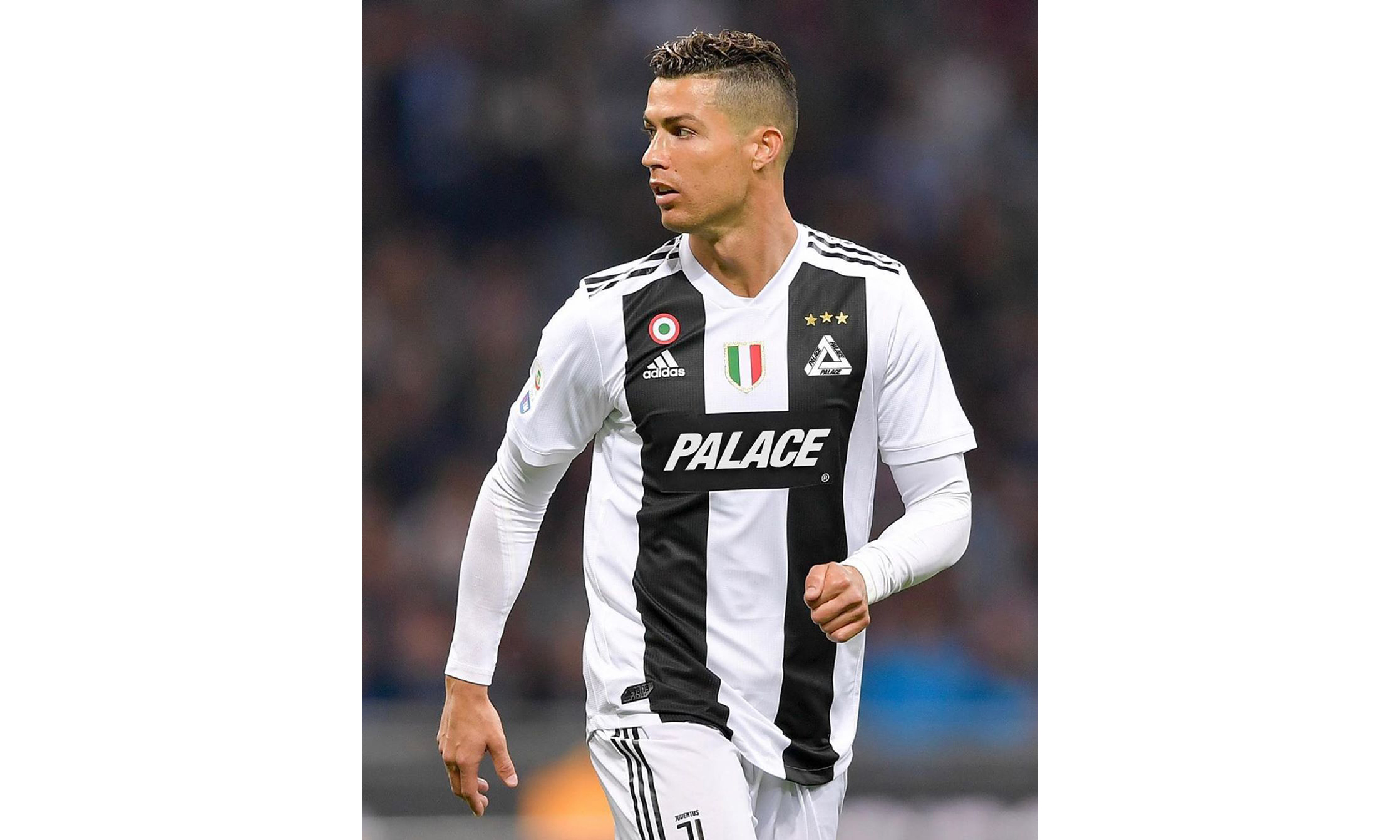 普约尔：我在家里很少谈足球，两个女儿最近才知道我曾效力巴萨（普约尔：在家几乎不谈足球，两个女儿最近才知道我曾为巴萨踢球）