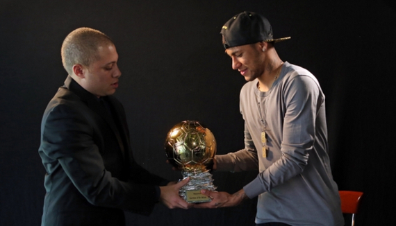 B费vs伯恩茅斯全场数据：贡献1球1助，关键传球5次（B费战伯恩茅斯全场表现：1球1助+5次关键传球）