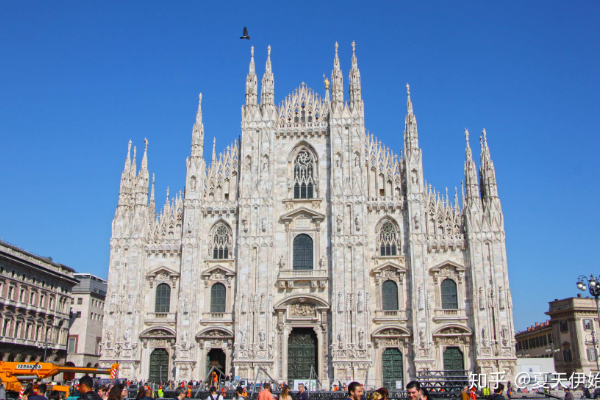 梅西将出席观看巴萨对阵河床的梅西杯首轮比赛（梅西将现场观战梅西杯首轮：巴萨对阵河床）