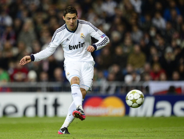 谁的手最稳？敬请收看周六晚7点（英国时间）在N5频道播出的完整节目（稳手之战一触即发：周六英国时间晚7点锁定N5频道看完整版）